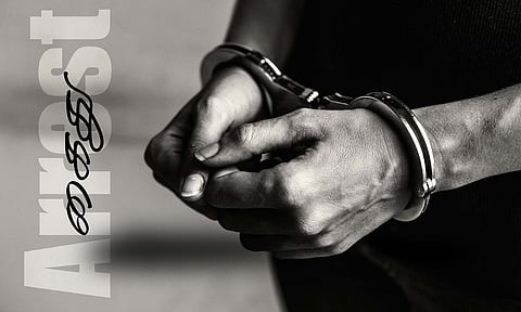 Arrest | டாக்டர் வேடத்தில் நோயாளிகளுக்கு போதை ஊசி செலுத்தி நகை திருடிய கணவன், மனைவி கைது