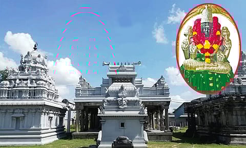 ஆறு விரல்கள் கொண்ட சுந்தர மகாலட்சுமி