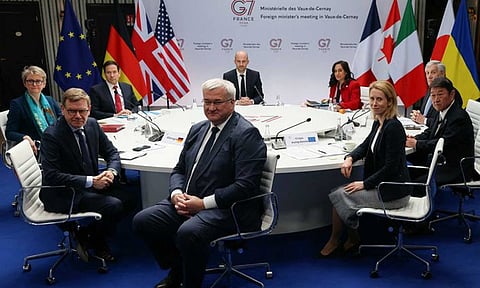 g7