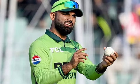 பந்தை சேதப்படுத்திய பாகிஸ்தான் வீரர் பஹர் ஜமானுக்கு தடை