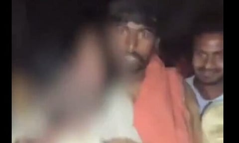 பக்தி வேஷமும்... பாலியல் கொடூரமும்... பீகாரில் நடுரோட்டில் திருமணமான பெண்ணிற்கு நேர்ந்த கொடூரம்