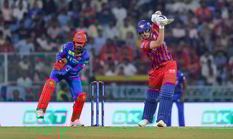 141 ரன்களுக்கு ஆல் அவுட் ஆன லக்னோ... தொடரின் முதல் வெற்றியை பதிவுசெய்யுமா டெல்லி? 