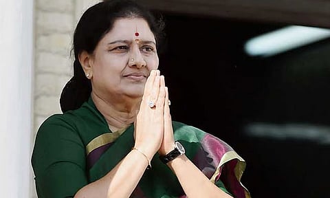 4ம் கட்ட வேட்பாளர் பட்டியலை வெளியிட்டார் சசிகலா