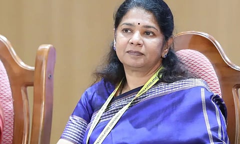 உலகம் முழுவதும் பின்பற்றப்படும் நேரமுறையை மாற்றி அமைக்க துடிக்கிறது பா.ஜ.க..!- கனிமொழி எம்.பி கண்டனம்