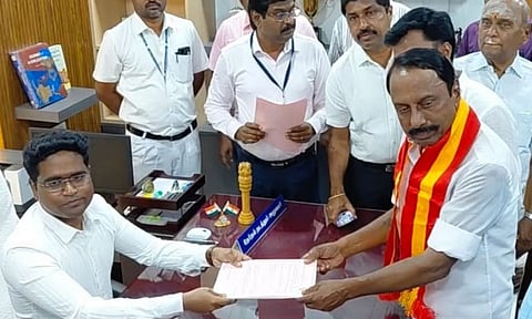 த.வெ.க. வேட்பாளர் செங்கோட்டையன் வேட்புமனு ஏற்பு!