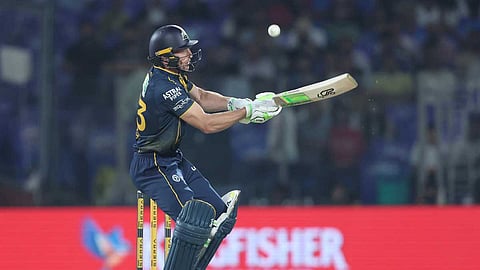 பவர்பிளேயில் 2-வது வீரராக வித்தியாசமான சாதனை படைத்த பட்லர்- முதல் இடத்தில் சிஎஸ்கே வீரர்