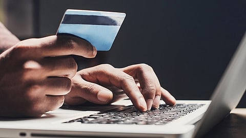 புனேவில் ஆன்லைன் மோசடியில் டாக்டரிடம் ரூ.12 கோடியை சுருட்டிய மர்ம கும்பல்