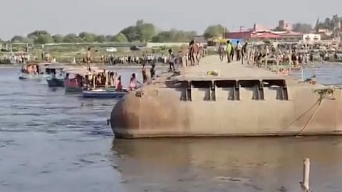 உ.பி.யில் சோகம்: யமுனை ஆற்றில் படகு கவிழ்ந்து 9 பேர் பலி