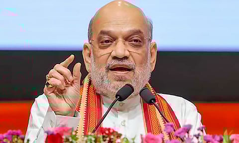 மேற்கு வங்கத்தில் குடும்ப தலைவிகளுக்கு மாதந்தோறும் ரூ.3000 வழங்கப்படும்- அமித் ஷா அறிவிப்பு