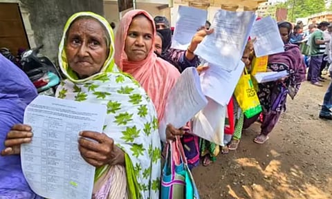 SIR: உத்தரப் பிரதேச வாக்காளர் இறுதிப் பட்டியலில் 13.39 கோடி வாக்காளர்கள்.. 2 கோடி பேர் நீக்கம் 