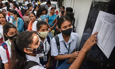 சிபிஎஸ்இ 10ம் வகுப்பு பொதுத்தேர்வு முடிவுகள் வெளியானது