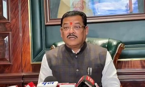 ‘கல்லறை மீது மாநகராட்சி அலுவலகம்... அலுவலர்களை வேலை செய்ய விடாமல் தடுக்கும் பேய்கள்’ - மகாராஷ்டிரா அமைச்சரின் பகீர் தகவல்