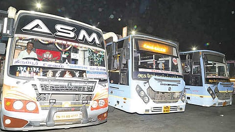 TN Assembly Election | சொந்த ஊர்களுக்கு படையெடுத்து சென்ற திருப்பூர் பனியன் தொழிலாளர்கள்
