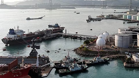 சீனாவின் எண்ணெய் ஆலை-கப்பல் நிறுவனங்கள் மீது அமெரிக்கா பொருளாதார தடை
