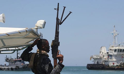 பாகிஸ்தான் எண்ணெய் கப்பலை கடத்திய சோமாலிய கடற்கொள்ளையர்கள்.. 1 இந்தியர் உட்பட 17 மாலுமிகள் கதி என்ன?