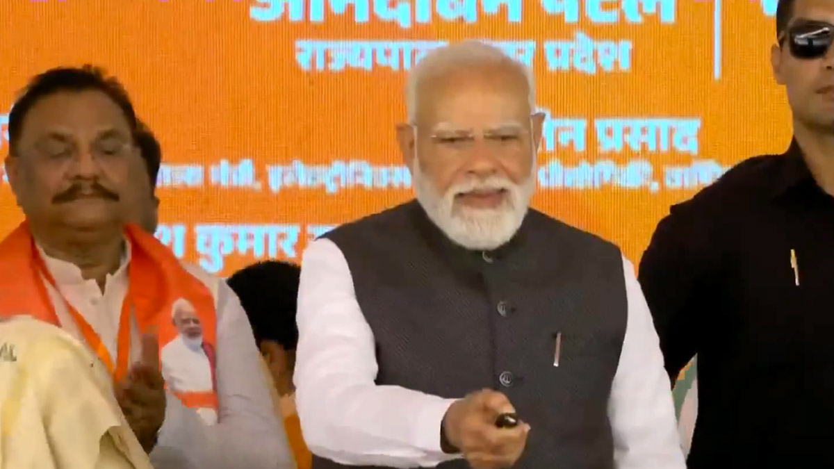 12 மாவட்டங்களை இணைக்கும் கங்கா எக்ஸ்பிரஸ் சாலையை திறந்து வைத்தார் பிரதமர் மோடி