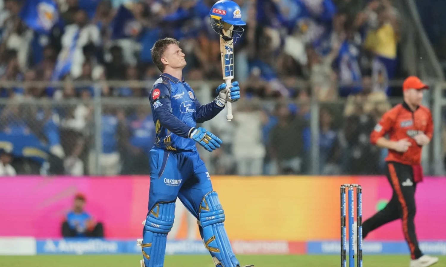 ஐபிஎல் 2026: ரிக்கல்டன் சதம்... ஹைதராபாத்திற்கு 244 ரன்கள் இலக்கு நிர்ணயித்த மும்பை!