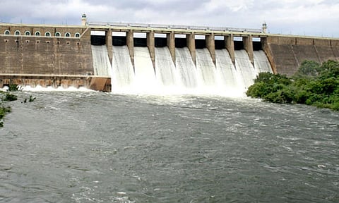 பவானிசாகர் அணையிலிருந்து பாசனத்திற்காக 3200 கன அடி நீர் திறப்பு
