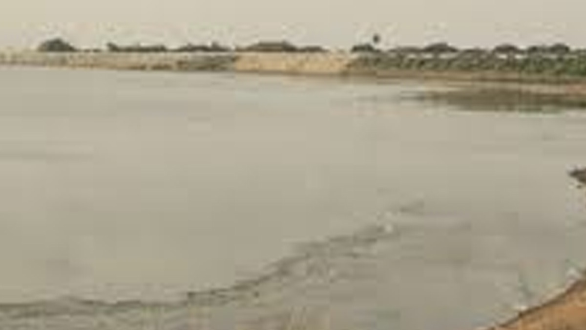 தமிழ்நாட்டில் 1,351 ஏரிகள் வறண்டன- சிவகங்கை மாவட்டத்தில் அதிகபட்சமாக 380 ஏரிகளில் தண்ணீர் இல்லை 