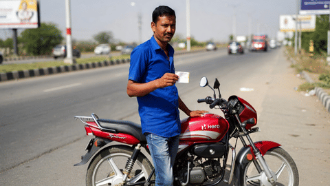 Bike Seized | விலையே கம்மி தான்... ரூ. 1 லட்சத்துக்கும் அதிக அபராதம் விதிக்கப்பட்ட பைக் பறிமுதல்