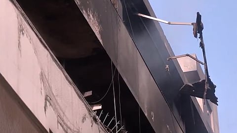 டெல்லியில் ஏசி வெடித்து தீ விபத்து - 9 பேர் உயிரிழப்பு