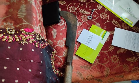 உடுமலையில் செல்போன் கடை உரிமையாளர் வீட்டில் 26 பவுன் நகை கொள்ளை