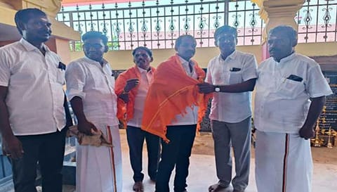 பா.ஜ.க.வில் இணைந்த மாற்றுக்கட்சியினர்.