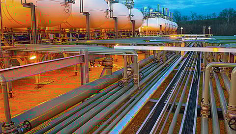 குழாய் வழியாக இயற்கை எரிவாயு விநியோகம்