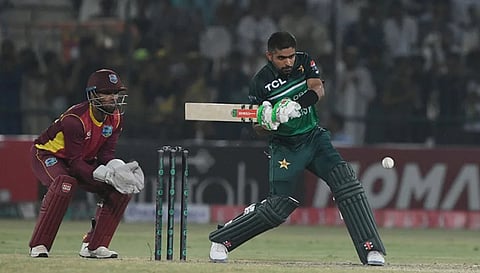 சதமடித்த பாபர் அசாம்