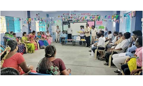 ஆசிரியர்களுக்கு எண்ணும் எழுத்தும் பயிற்சி முகாம் நடைபெற்றது.