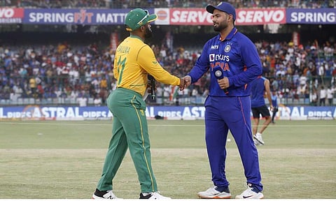 பவுமா&nbsp; &nbsp; &nbsp; &nbsp; &nbsp; ரிஷப் பண்ட்