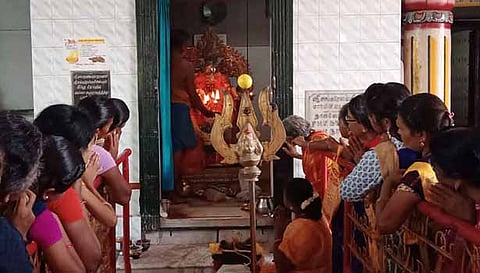 சிறப்பு பூஜை நடைபெற்றபோது எடுத்தபடம்.
