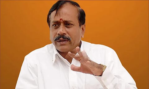 கோவில் நகைகளை உருக்குவது கோவில் நகைகளை திருடுவதற்கு சமம்- எச்.ராஜா குற்றச்சாட்டு