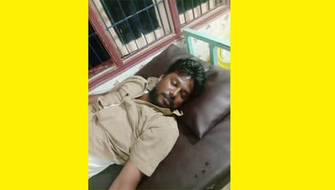மின்சாரம் தாக்கியதில் இறந்த கேங்மேன் வினோத்குமார்.
