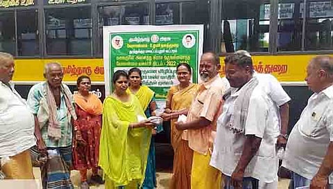 வேளாண் வளர்ச்சி திட்ட மண் மாதிரி சேகரிப்பு  முகாம் நடந்தபோது எடுத்தபடம்.