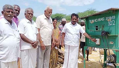 நெல் கொள்முதல் நிலையம் தங்கபாண்டியன் எம்.எல்.ஏ. தொடங்கி வைத்தார்.