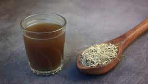 கொரோனா தொற்றை கட்டுப்படுத்த கபசுர குடிநீர் வழங்கப்பட்டது.