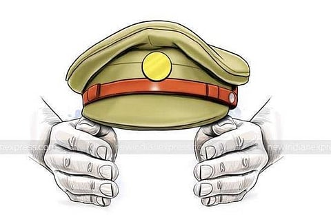 கடலூரில் பரபரப்பு  வி.சி.க கொடிக்கம்பம் அமைப்பதை தடுத்து நிறுத்திய போலீசார்