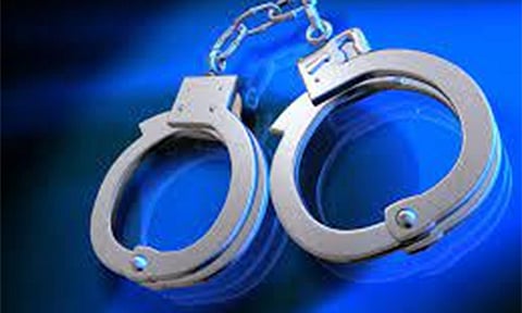 சட்டவிரோத மது விற்பனையில் ஈடுபட்ட 11 பேர் கைது