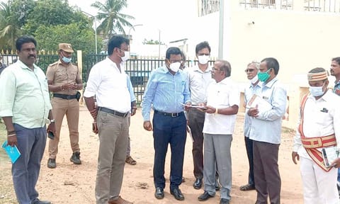 புத்தக திருவிழா நடைபெற உள்ள இடத்தை கலெக்டர் தினேஷ்பொன்ராஜ் ஆலிவர் ஆய்வு செய்தார்.