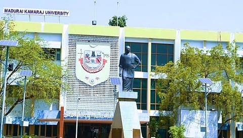 மாயமான பல்கலை விடைத்தாள்கள்- பழைய பேப்பர் கடையில் இருந்து கண்டெடுக்கப்பட்டதால் பரபரப்பு