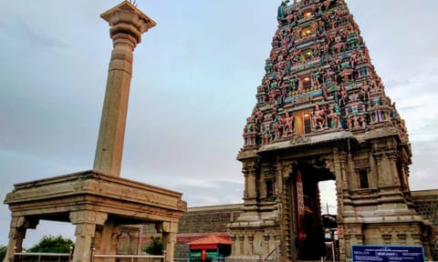 சென்னிமலை முருகன் கோவிலில் பிரசாத கடை ரூ.15.50 லட்சத்திற்கு ஏலம்