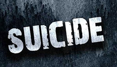 வி.கே.புரத்தில்  தொழிலாளி தற்கொலை