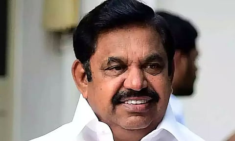 2441 பொதுக்குழு உறுப்பினர்கள் ஆதரவு- பிரமாண பத்திரம் தாக்கல் செய்தார் எடப்பாடி பழனிசாமி