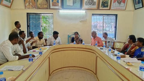 பேரூராட்சி கூட்டம் நடைபெற்ற போது எடுத்தபடம்.