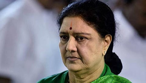 சசிகலாவின் ரூ.15 கோடி சொத்துகள் முடக்கம்