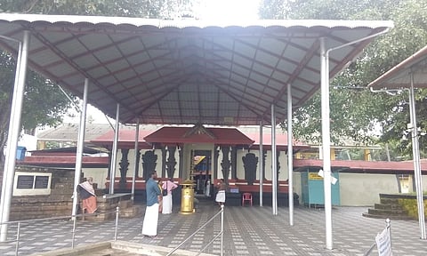 அருள்மிகு நாவாய் முகுந்தன் திருக்கோவில்