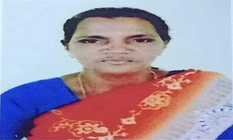 இரணியல் அருகே குளத்தில் மூழ்கி மூதாட்டி சாவு