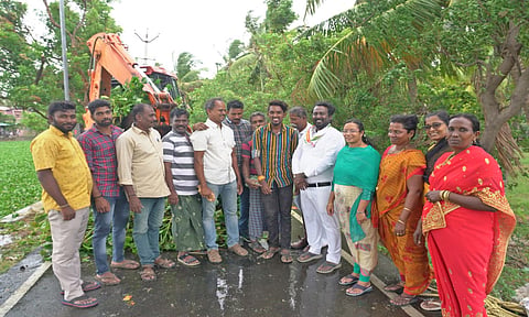 விஜய்வசந்த் எம்.பி. ஏற்பாட்டில் அழகப்பபுரம் குளங்களில் இருந்த ஆகாய தாமரைகள் அகற்றம்