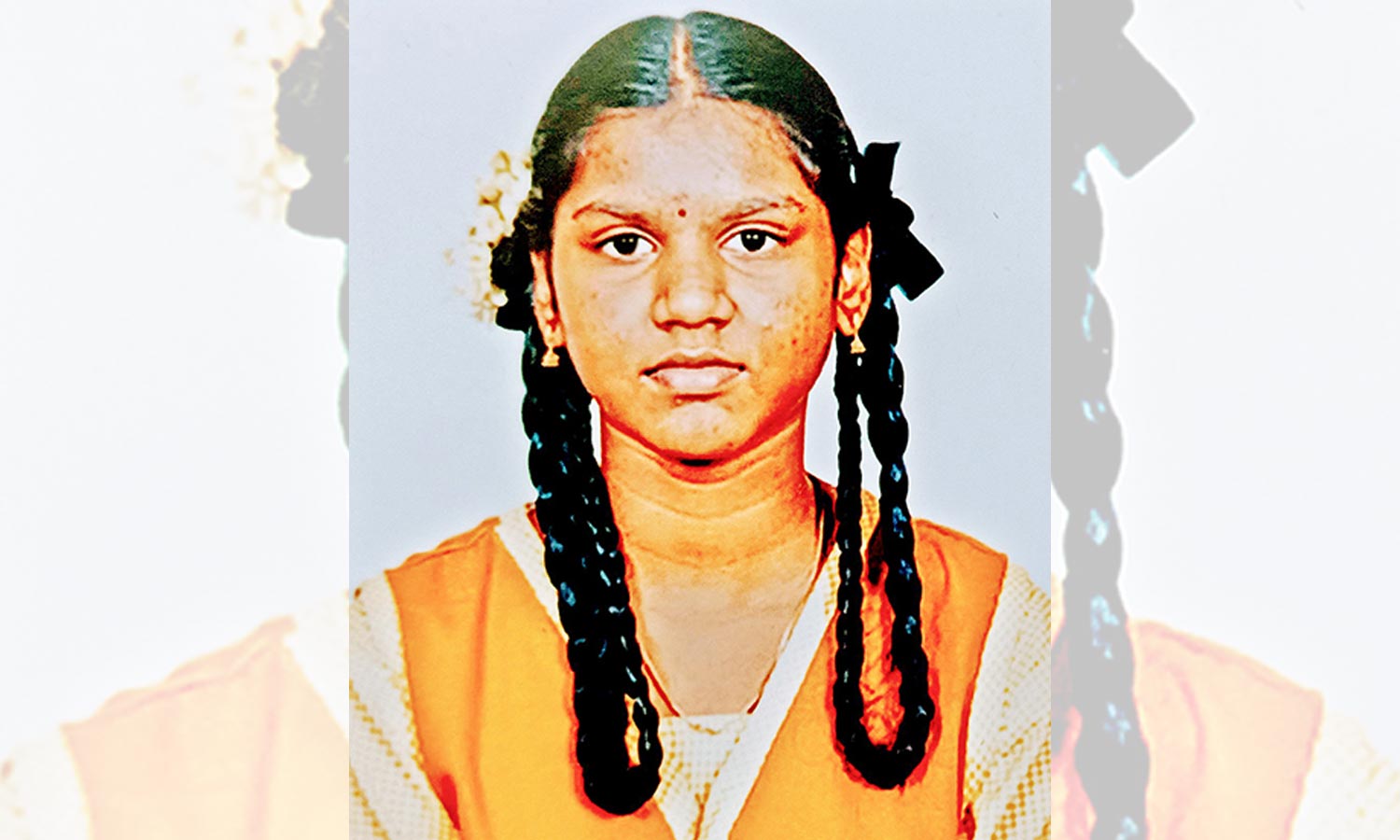 பிளஸ்-2 பொதுத்தேர்வில் மாணவி சாதனை